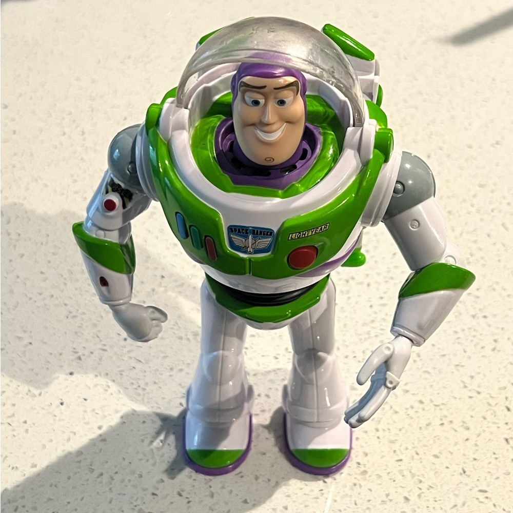 Disney Pixar Toy Story Ultimate Walking Buzz Lightyear 7" Figure Kid